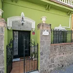Mari Carmen - Escape Feriehus Málaga