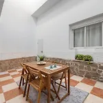Mari Carmen - Escape Feriehus Málaga